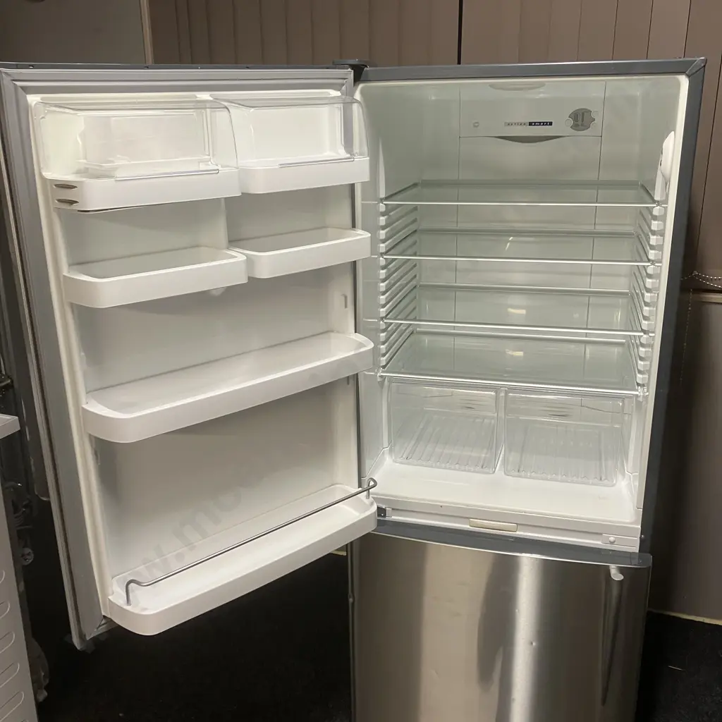 Fisher & Paykel 373 Litre ActiveSmart Fridge-Freezer Model E372B, Stainless Steel, #UKF252175R Image 1++