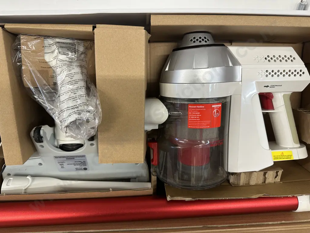 Vacuum Cleaner - Hoover Ultra Light Cordless Hand Stick With Original Box Image 1++