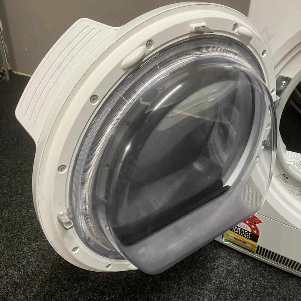 AEG 8kg White 8000 Series Heat Pump Dryer - T8DHE842B Image 1++