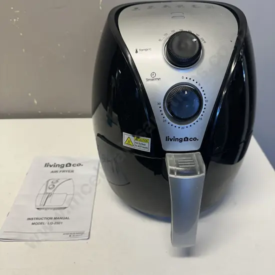 Living & Co Air Fryer With Manual