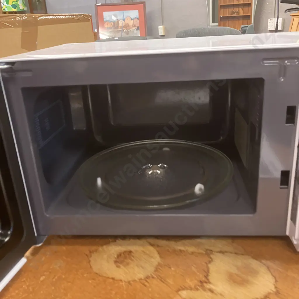 Sharp Microwave Oven Model R-210D(W) With Manual Image 1++