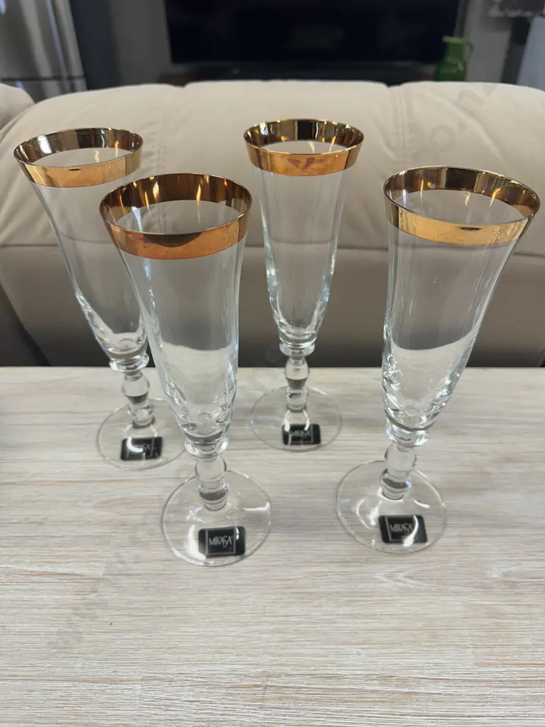 Mikasa Kensington Gold Flute Glasses Image 1++