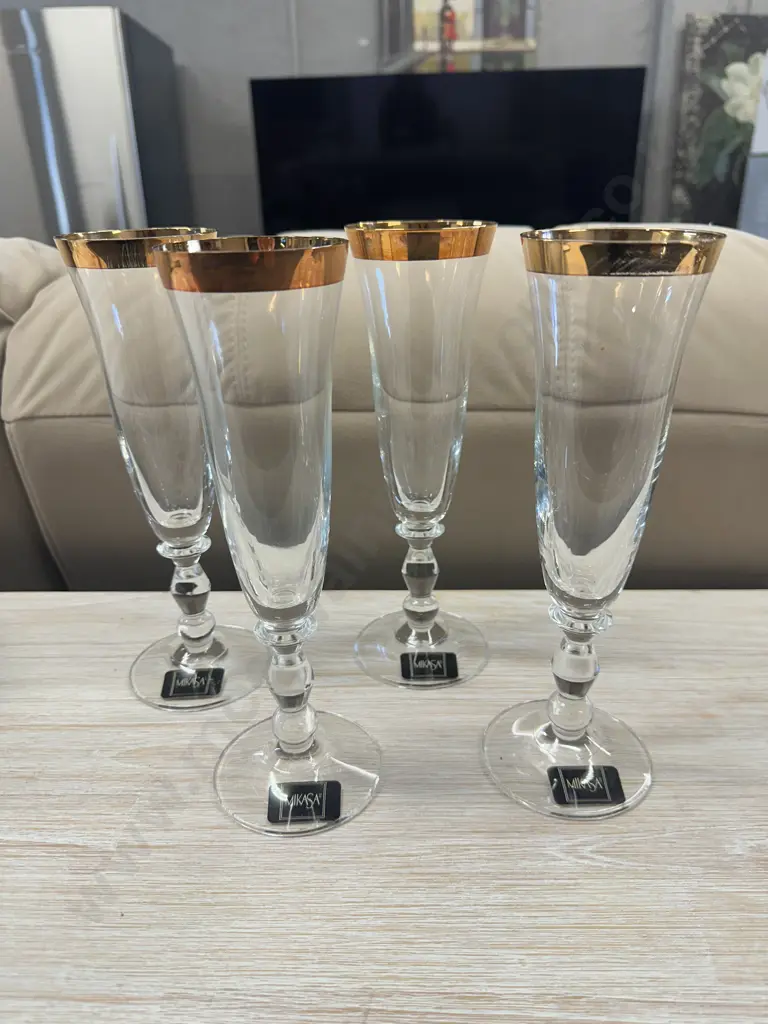 Mikasa Kensington Gold Flute Glasses Image 1++
