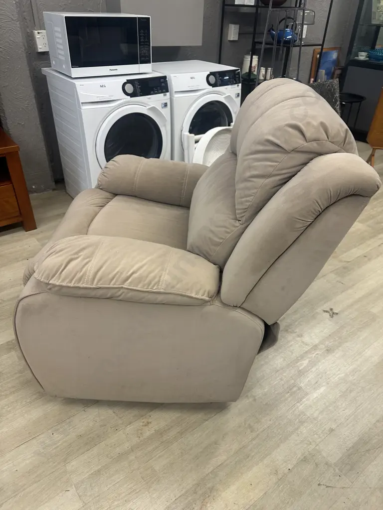 Tan Microsuede 3 Seater Recliner Sofa With 2 Reclining Armchairs Image 1++