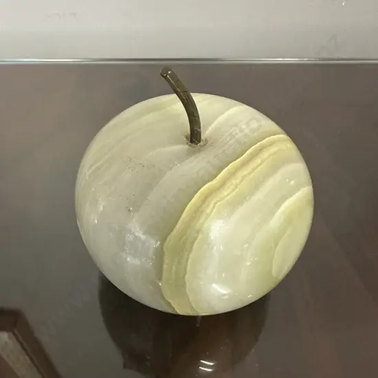 Onyx Green Apple Paperweight H6cm. 
