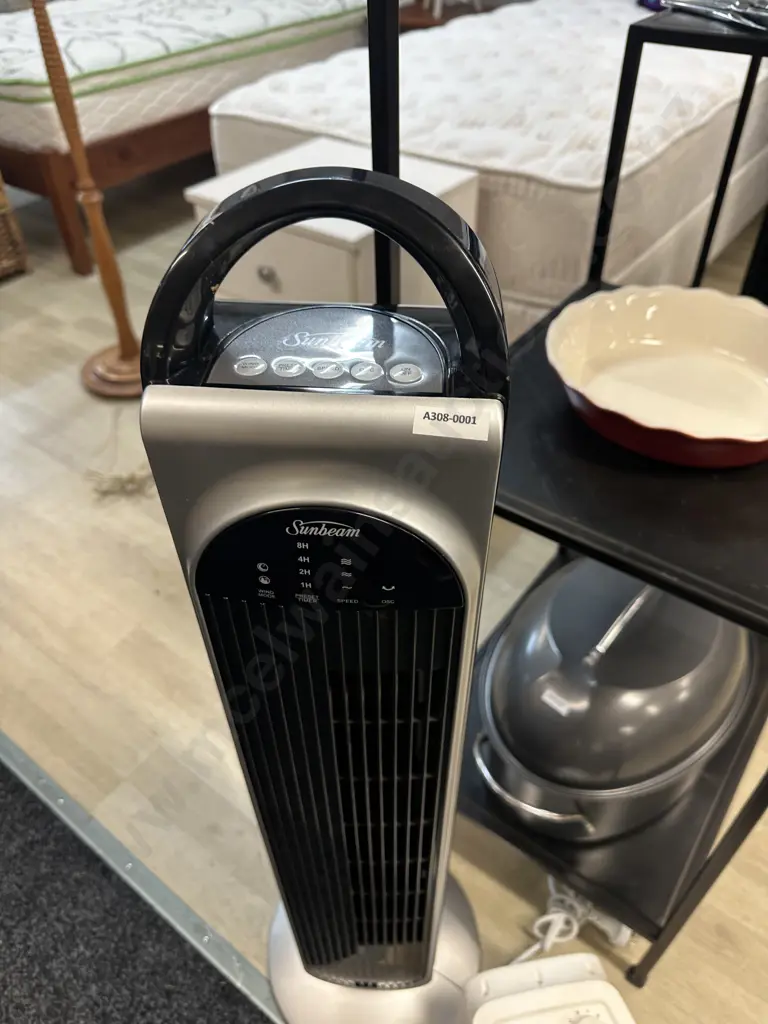 Sunbeam Loft Oscillating Fan with Handle FA7450. H99cm & Goldair Fan Heater FHO120 Image 1++