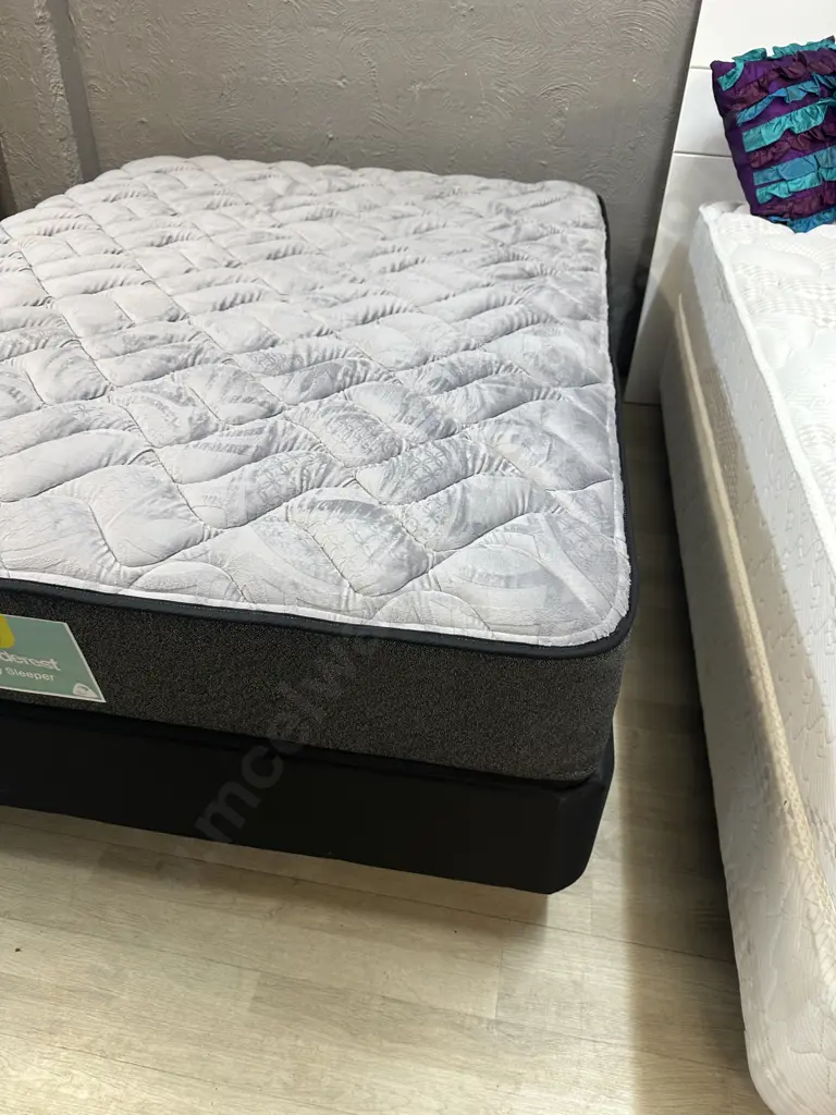 Double Bed - Wonderest Easy Sleeper Image 1++