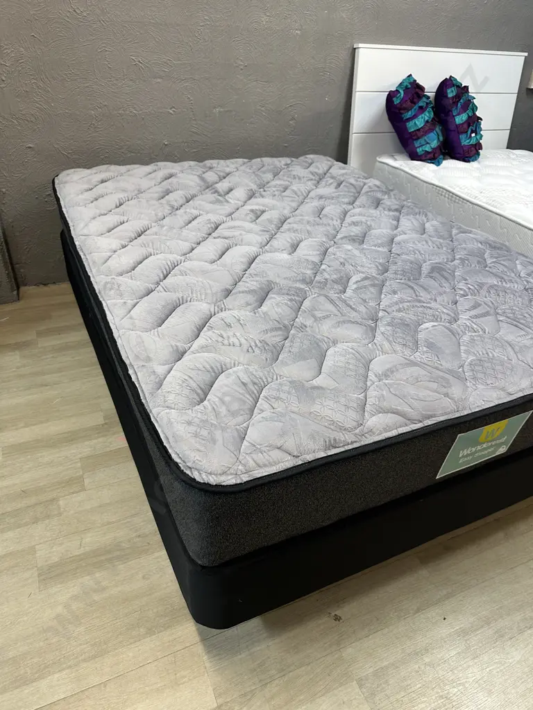 Double Bed - Wonderest Easy Sleeper Image 1++