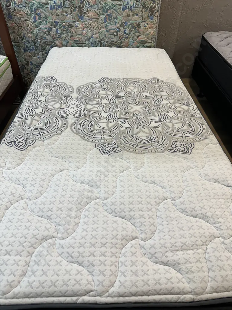 Trundler Bed - Sealy PosturePremier SpineCare Comfort Guest Trundle Image 1++