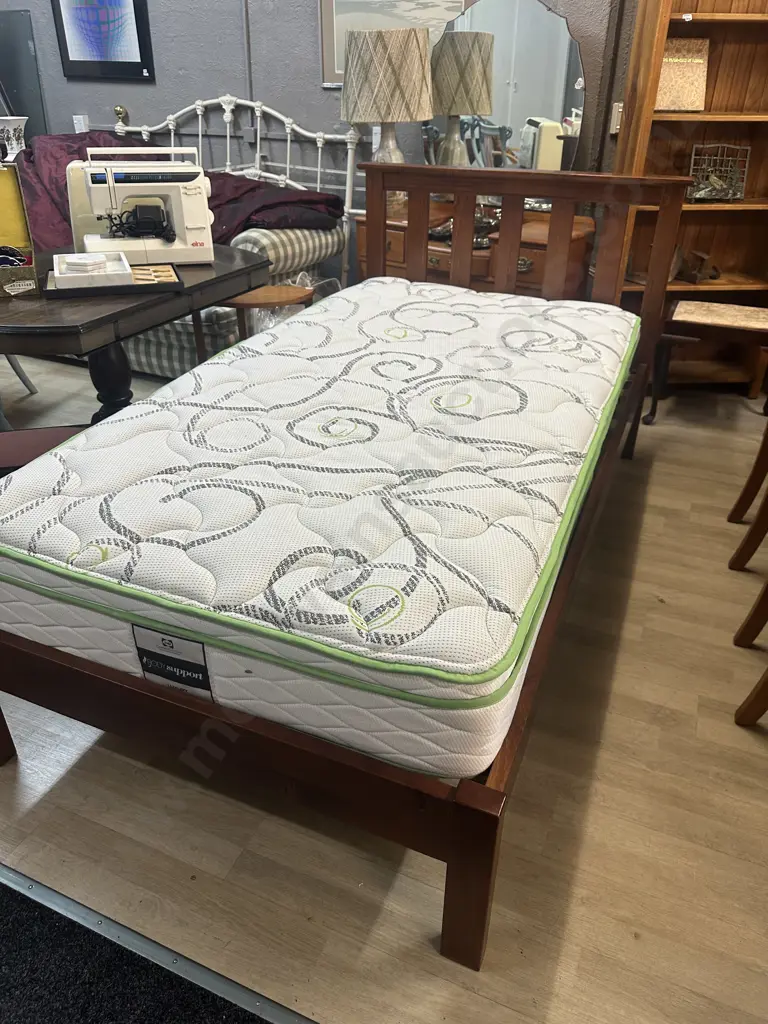 Wooden Slat King Single Bed With Sealy Body Support Luxury Mattress Image 1++