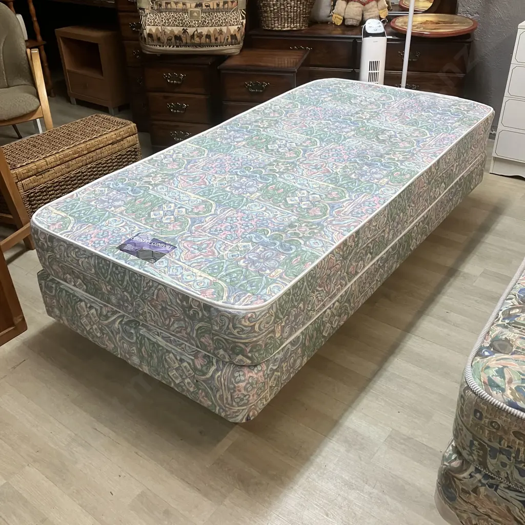 Country Comfort Single Size Mattress With Base Image 1++