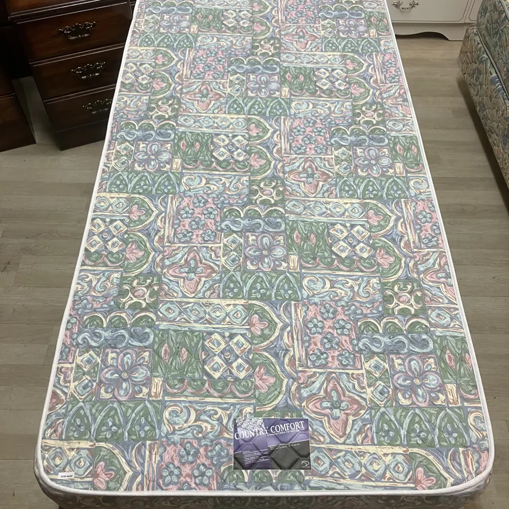 Country Comfort Single Size Mattress With Base Image 1++
