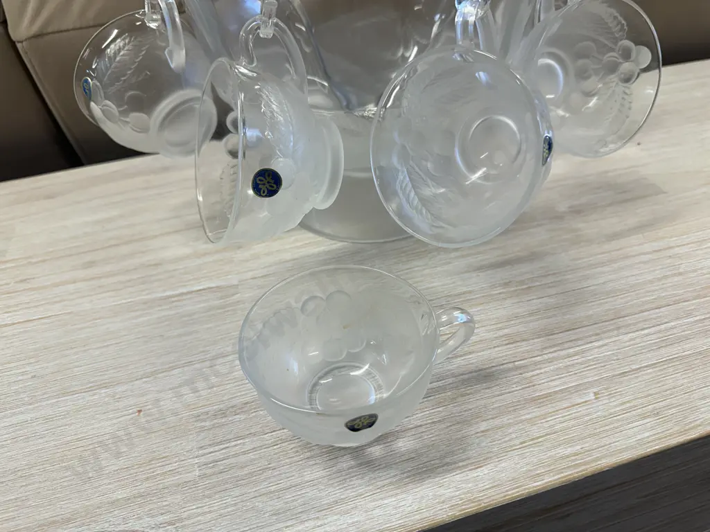Hoya Corporation Punch Bowl & Six Cups (5 Hooks)  Image 1++