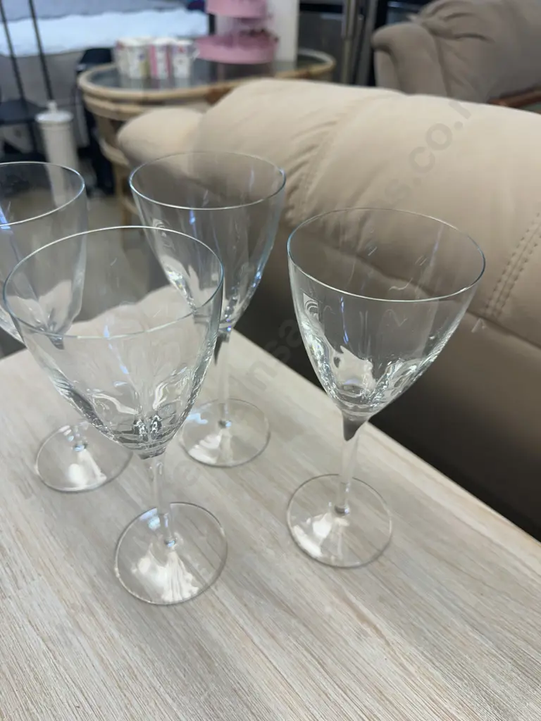 Set Of Four Italian Luigi Bormioli Red Wine Glasses Image 1++
