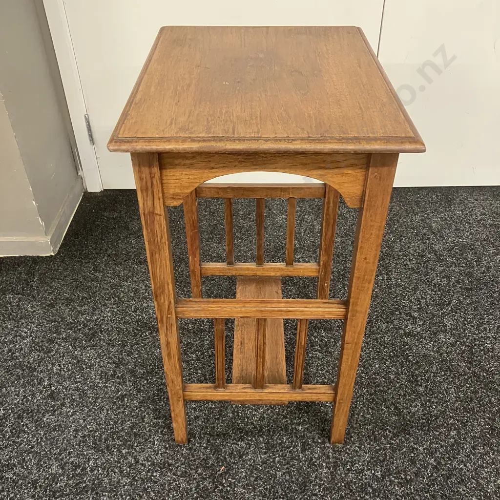 Vintage Oak Console Table. H64 W46 D35cm Image 1++