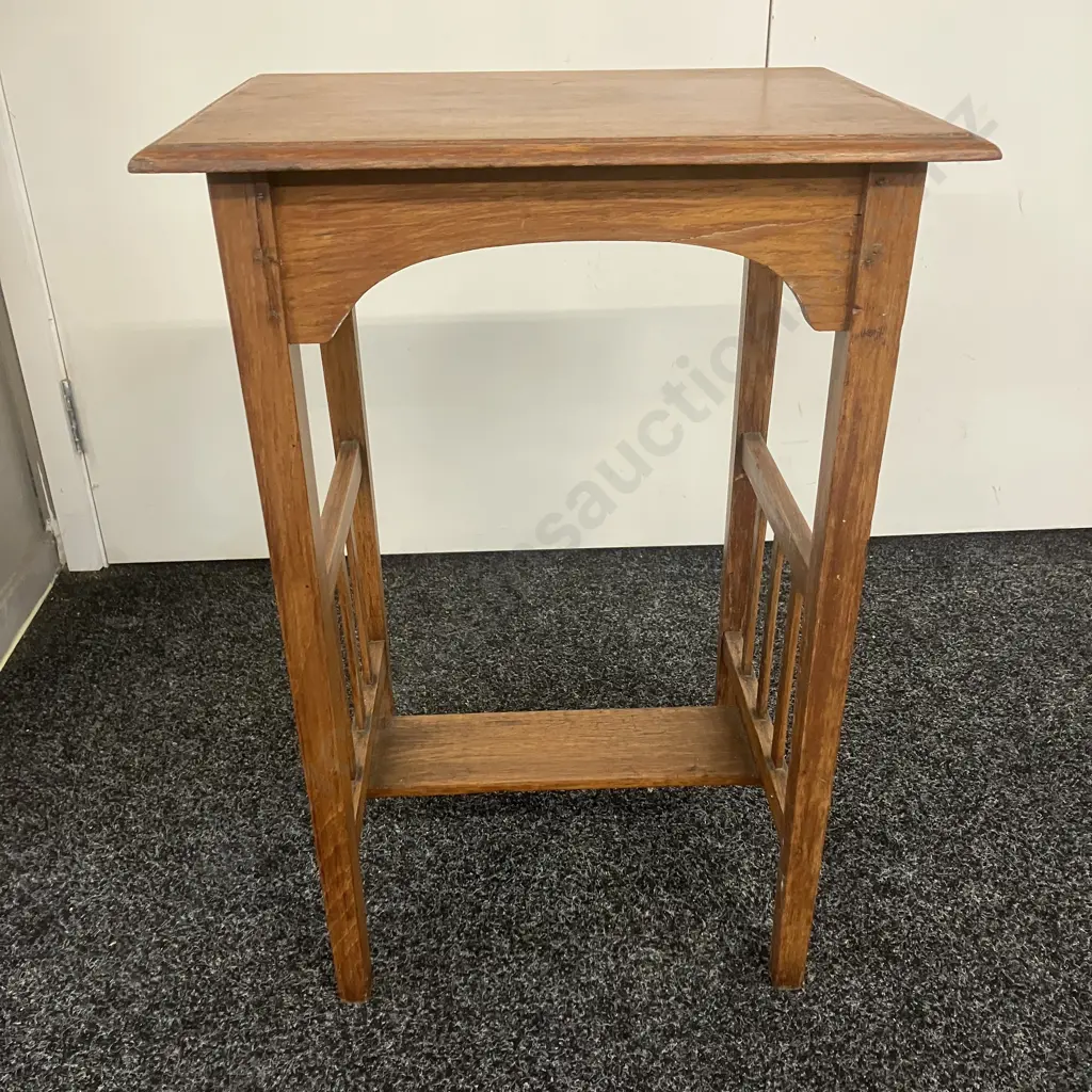Vintage Oak Console Table. H64 W46 D35cm Image 1++