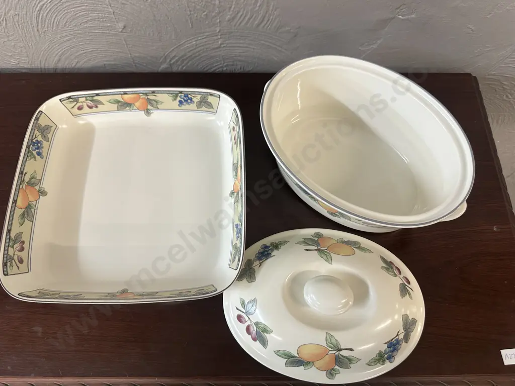 Mikasa Intaglio Garden Harvest Square Serving Dish & Oval Lidded Casserole Dish Image 1++