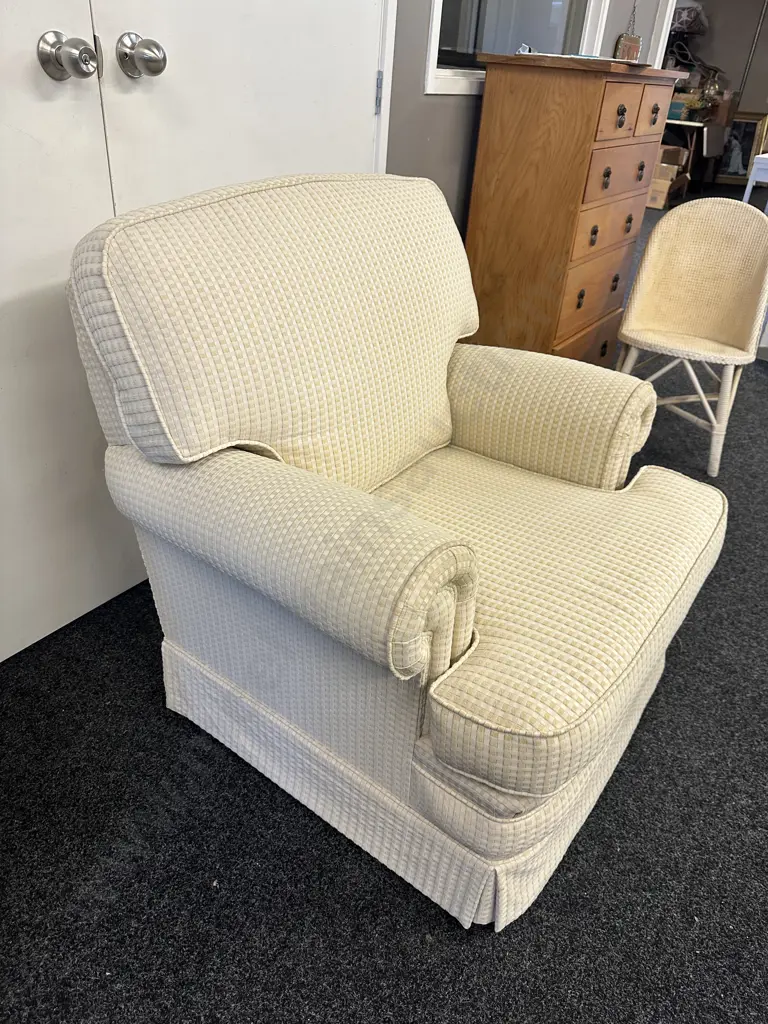 White & Gold Colour Check Rolled Arm Armchair Image 1++