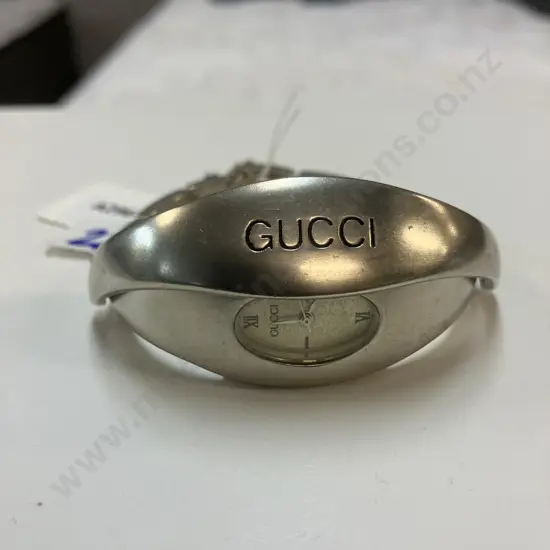 Vintage Gucci Womens Bracelet Watch