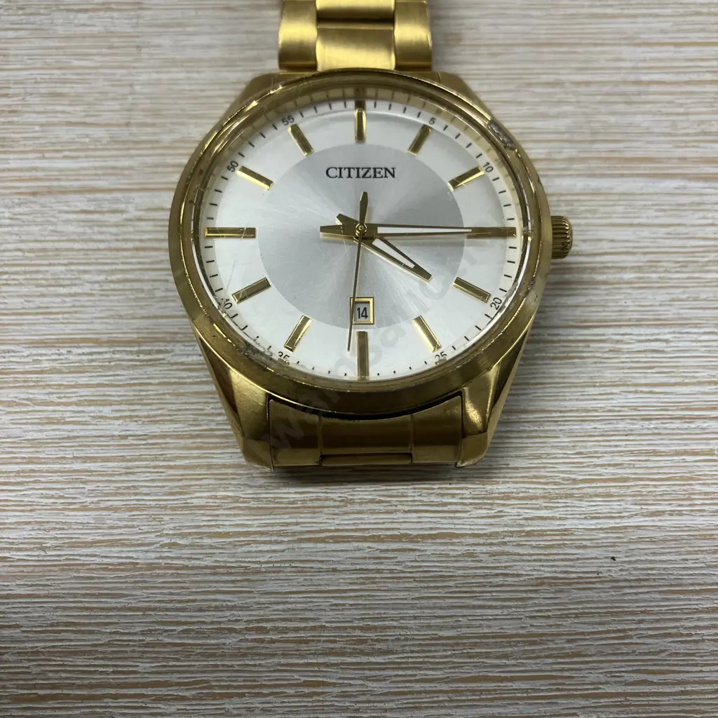 Citizen Men's Quartz Dress Watch - Silver-White Dial & Gold-Toned Details Image 1++