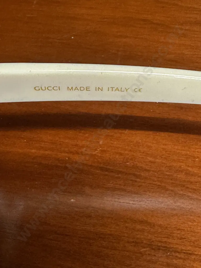 Gucci Ladies Sunglasses Made In Italy - y6002 55-19-139 Image 1++