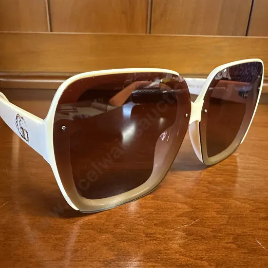 Gucci Ladies Sunglasses Made In Italy - y6002 55-19-139