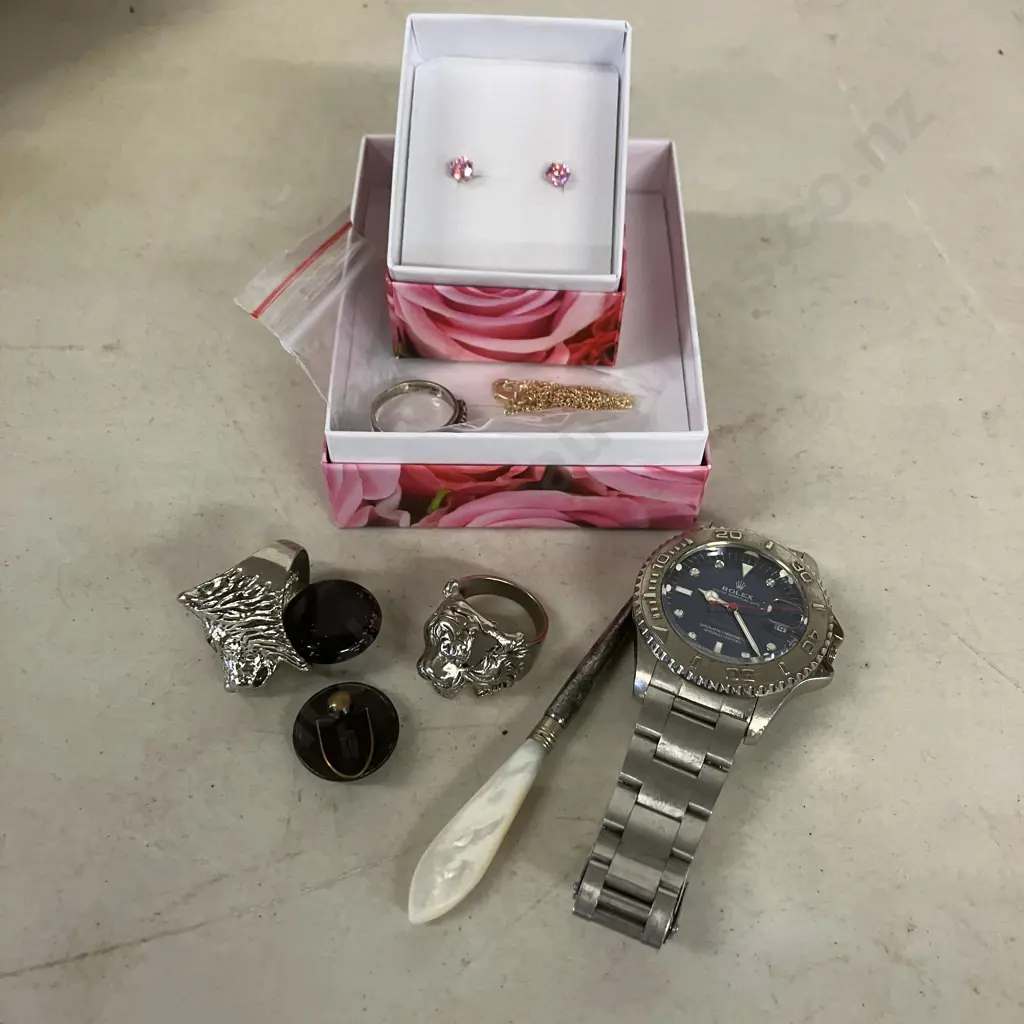 Selection of Jewellery Including Pascoes, Watch (AF), Hat Pin, Cuff links Image 1++