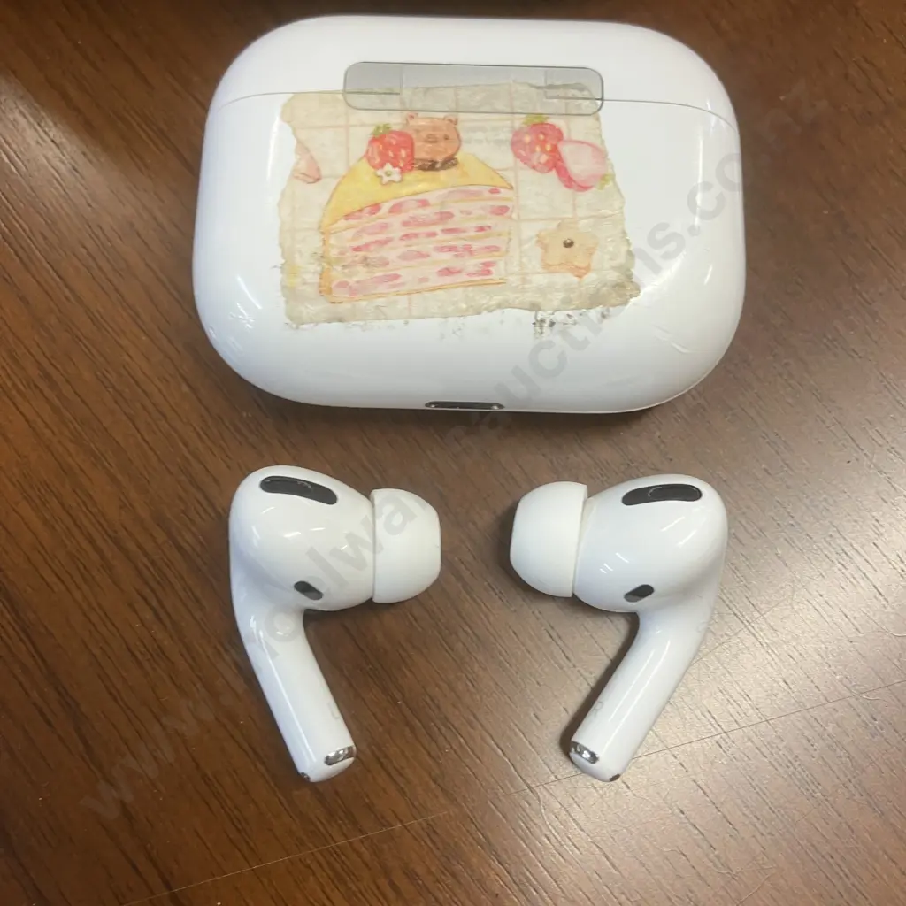 Apple Airpods Pro Model A2084 With A2190 Charging Case Image 1++