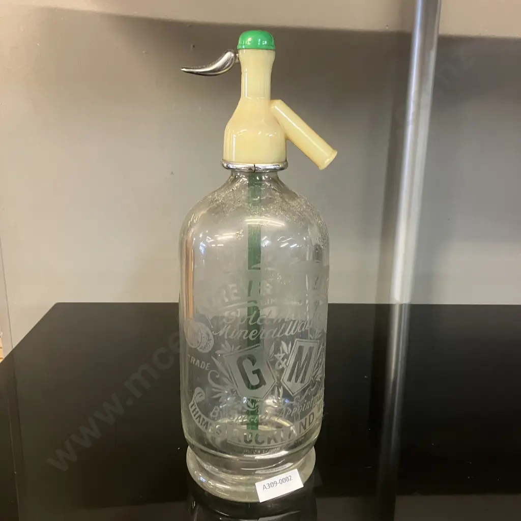 Grey & Menzies Soda Syphon "Gold Medal Mineral Waters - Thames, Auckland, Waikato", Cream Nozzle With Green Straw. H29cm Image 1++