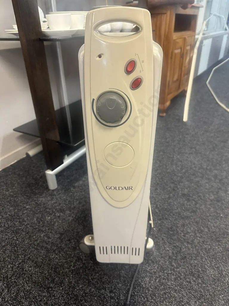 Goldair 9 Fin Heater Image 1++