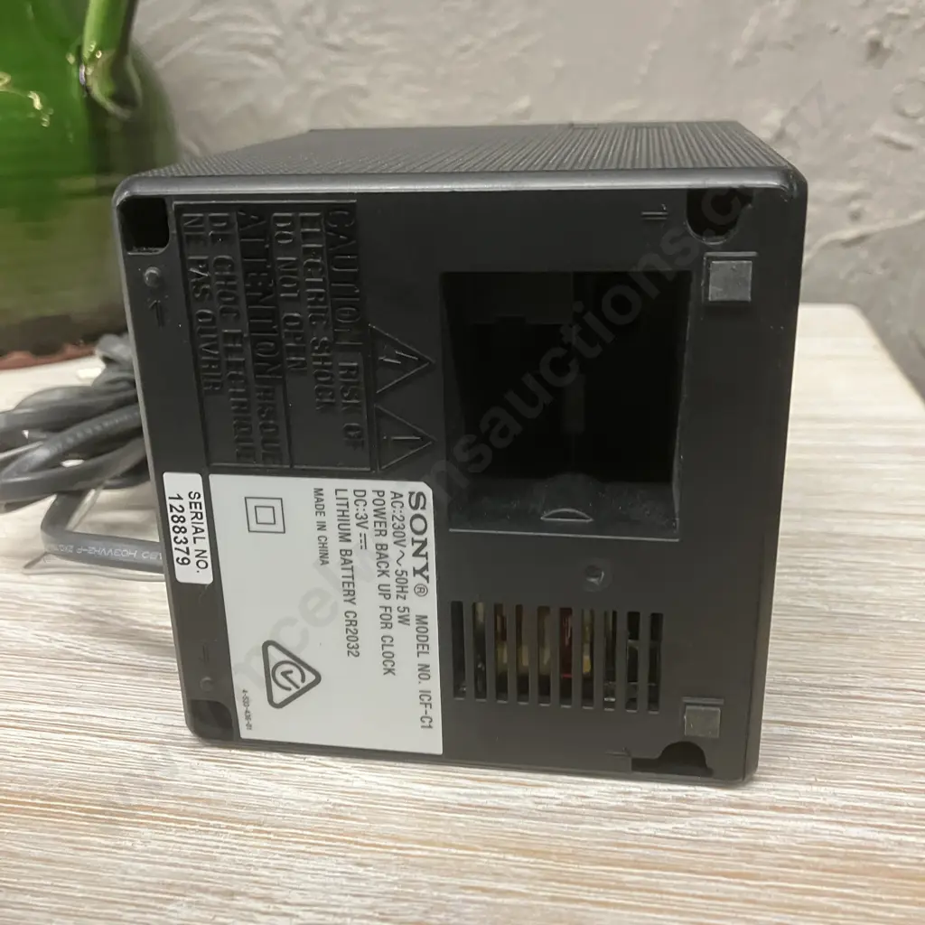 Sony ICF-C1 Alarm Clock Radio LED Black Image 1++