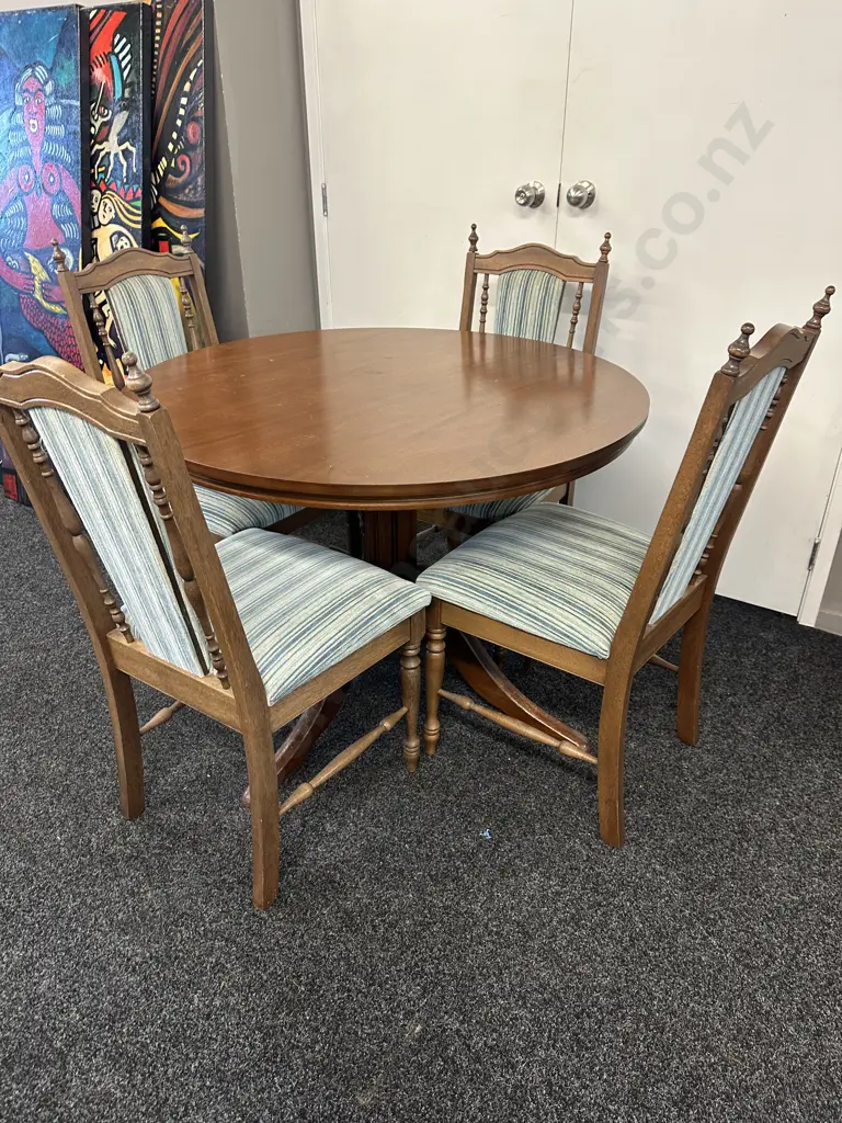Round Top Mahogany Dining Table, Single Pedestal Base (75 x 106cm) With Four Blue & Cream Striped Fabric Chairs Image 1++