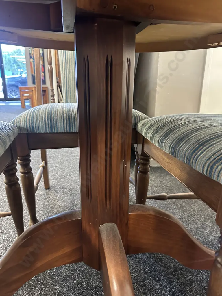 Round Top Mahogany Dining Table, Single Pedestal Base (75 x 106cm) With Four Blue & Cream Striped Fabric Chairs Image 1++