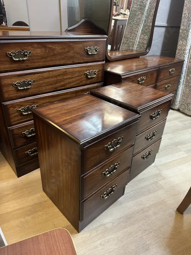 Vintage Funnell's Furniture 5 Piece Bedroom Suite, Dark Mahogany Effect, Ornate Handles, Double Size Headboard Image 1++