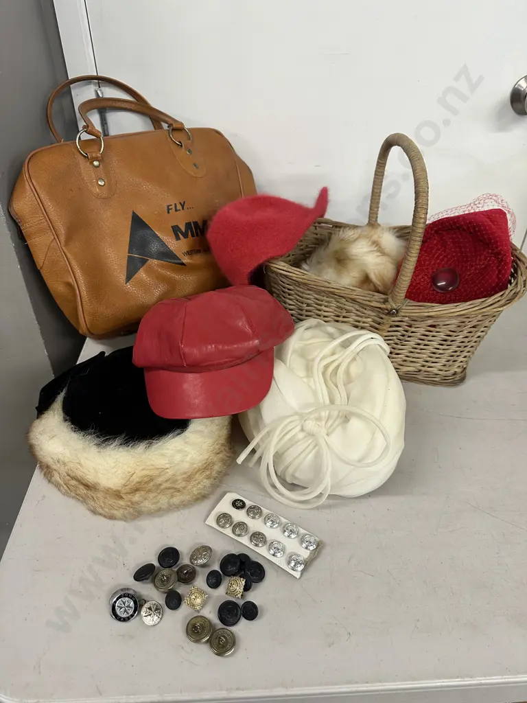 Vintage Cane Basket With Hats, Bag & St John Buttons Image 1++