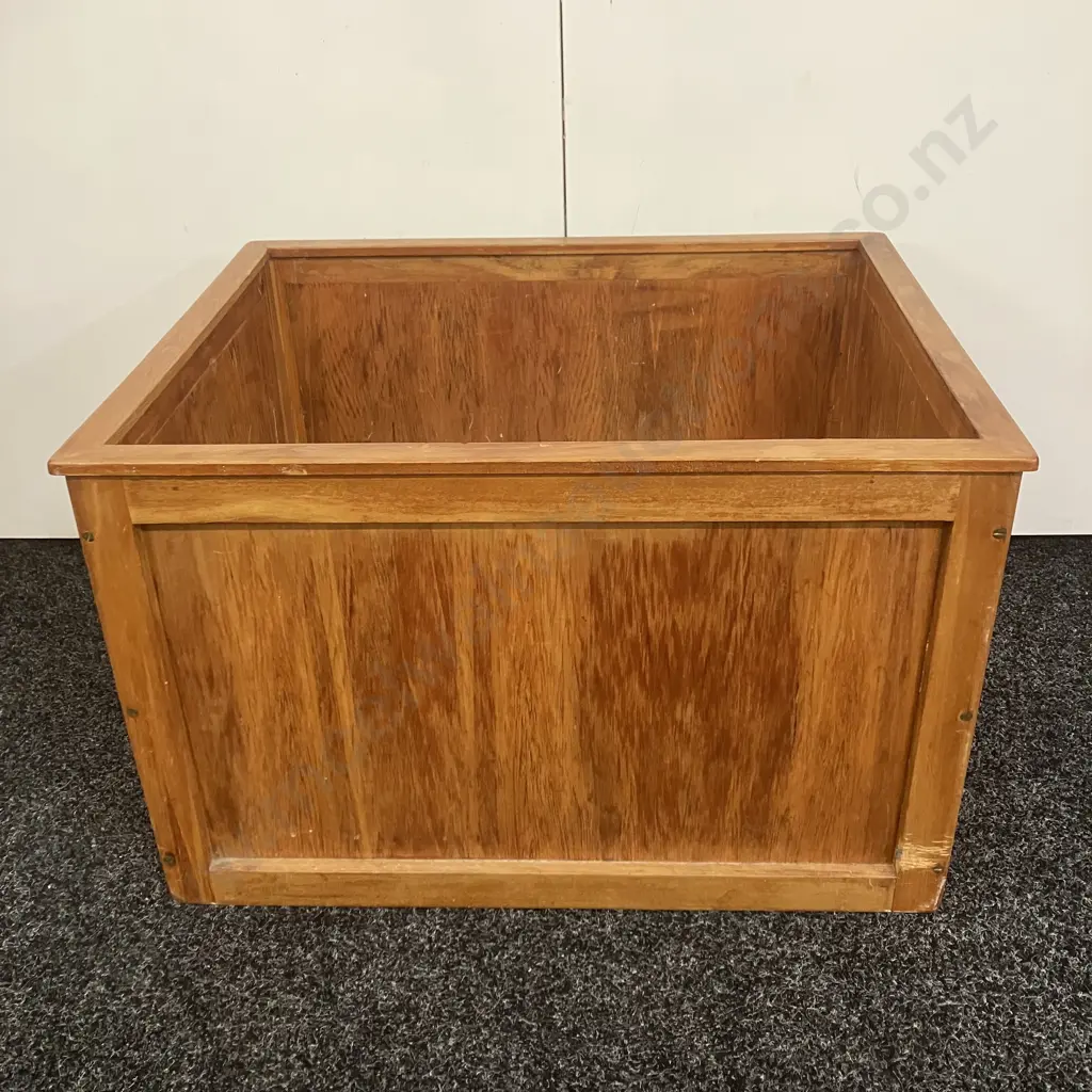 Wooden Toy Box. H41 W65 D52cm Image 1++