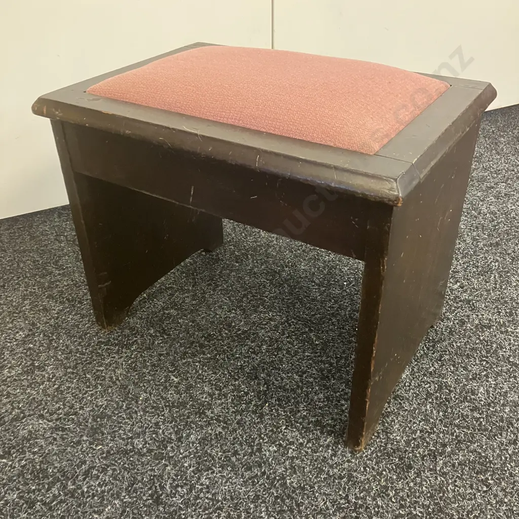 Vintage Mahogany Footstool, Pink Upholstered Seat. H35 W44 D31cm Image 1++