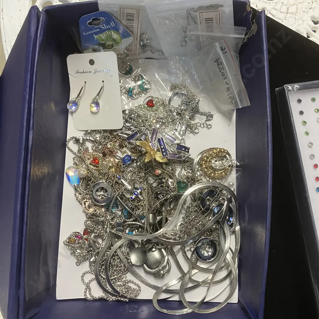 New Earrings In Display Cases, Display Stands, Assorted Jewellery Necklaces Image 1++