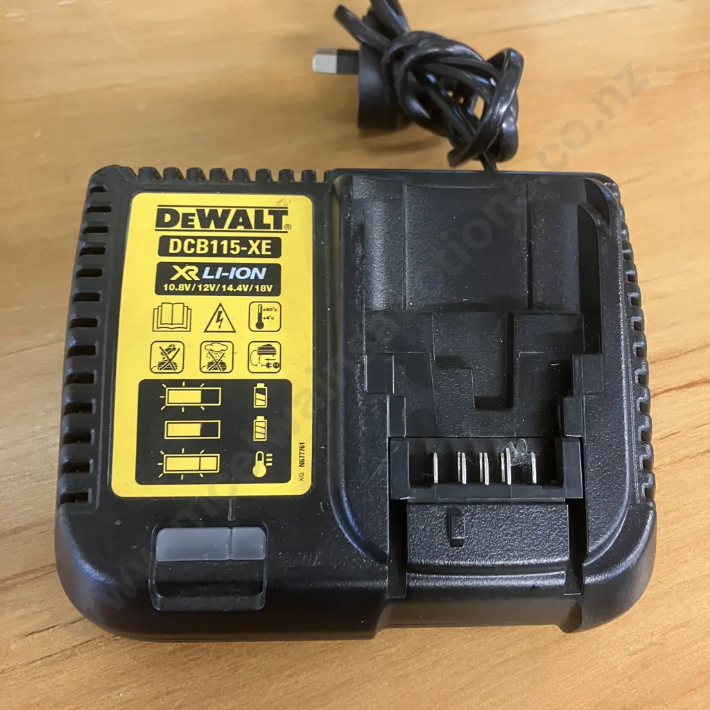 DeWalt DCB115-XE XR 10.8-18V Charger Image 1++