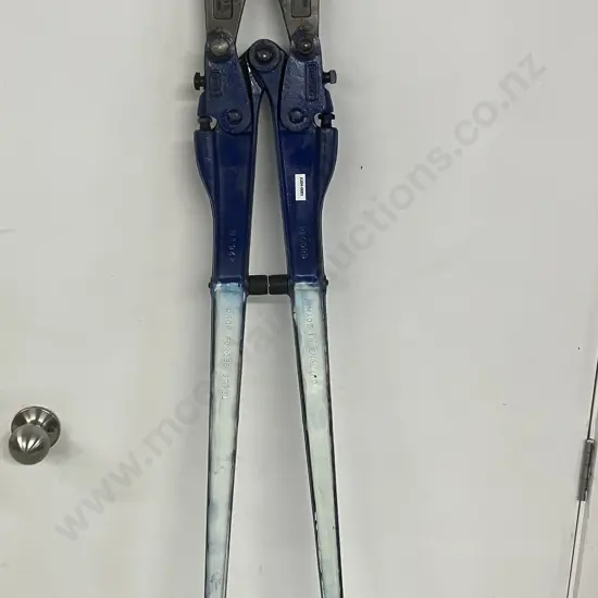Record No 942 42"  Arm Adjusted Bolt Cutters Made In England