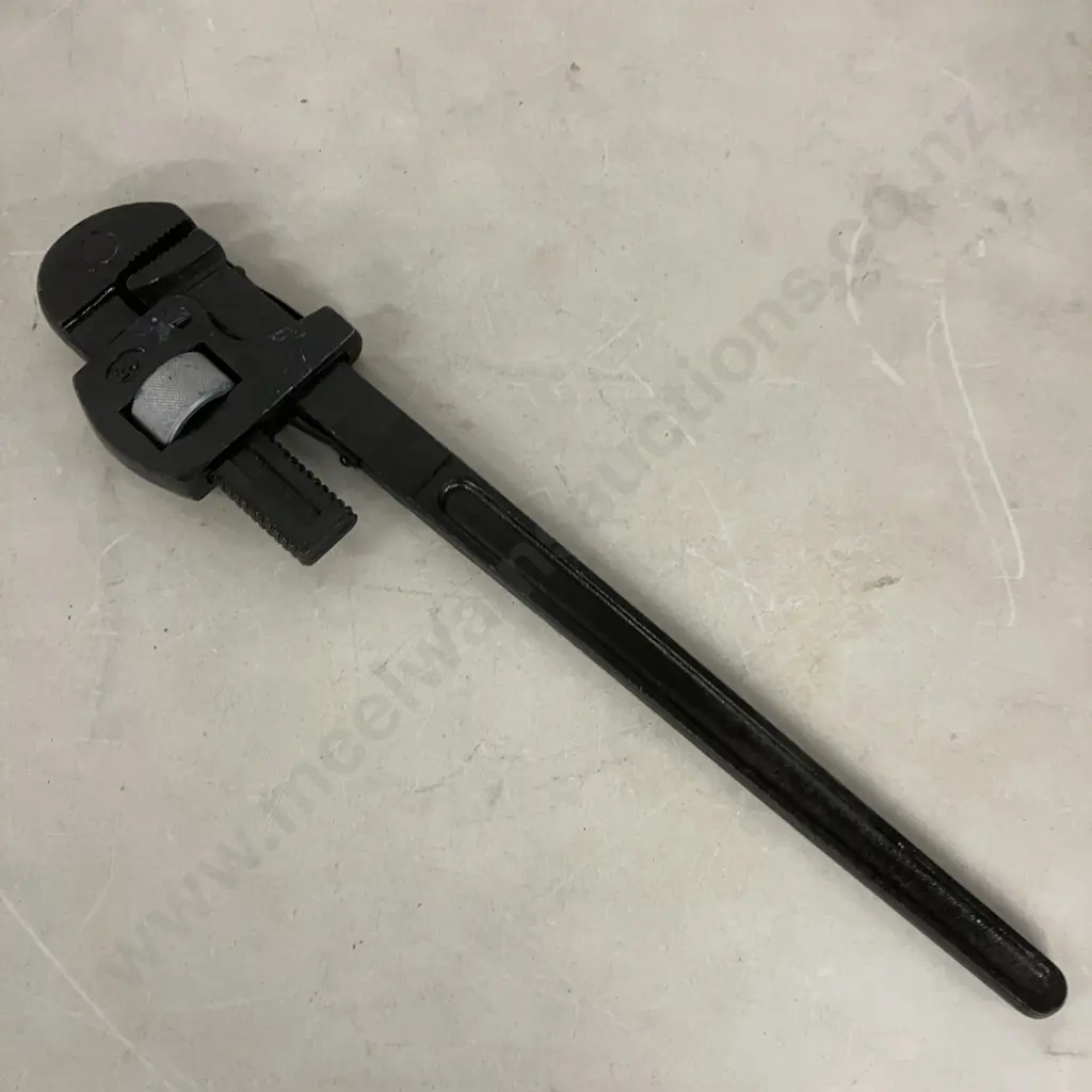 24" Straight Pipe Wrench Image 1++
