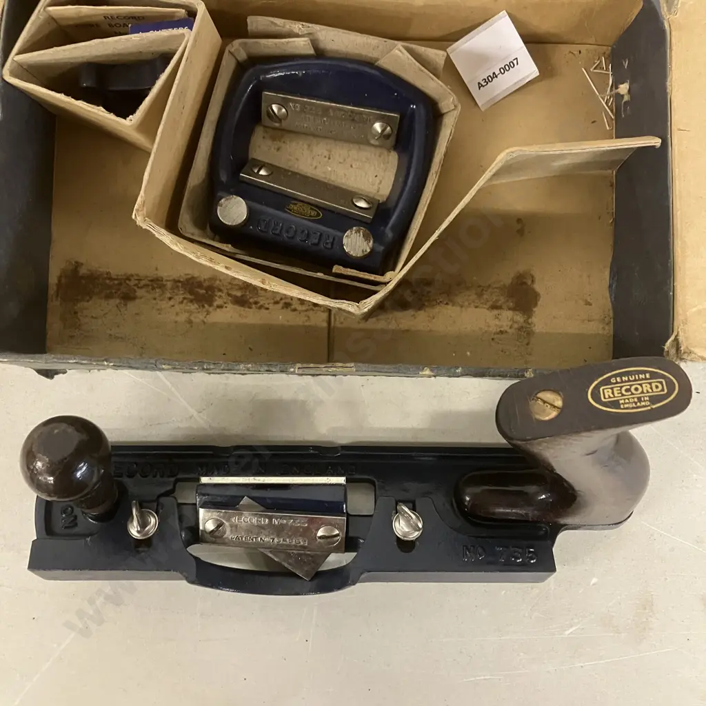 Vintage Record No. 735 Combined Hard & Softboard Plane, Grooving Attachment, Cutters, Instructions  - Boxed (1955-1980) Image 1++