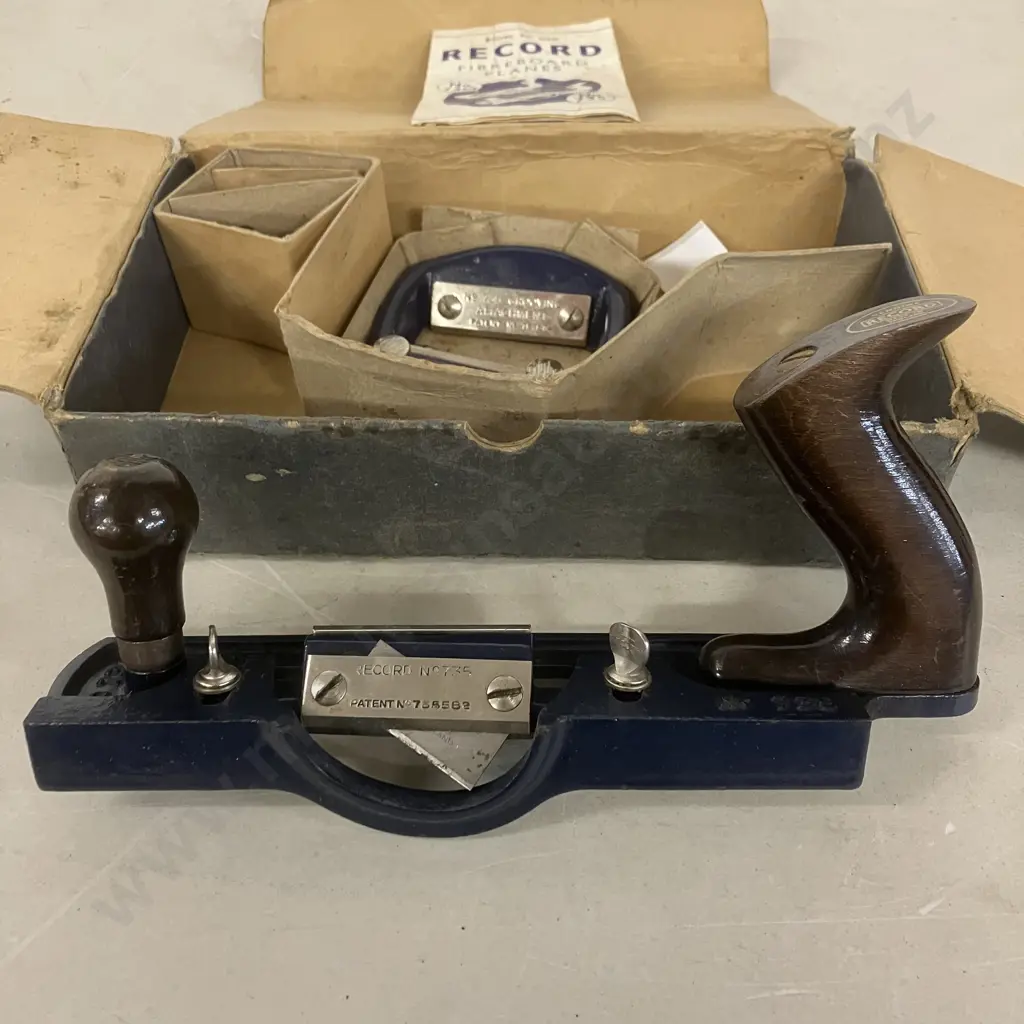 Vintage Record No. 735 Combined Hard & Softboard Plane, Grooving Attachment, Cutters, Instructions  - Boxed (1955-1980) Image 1++