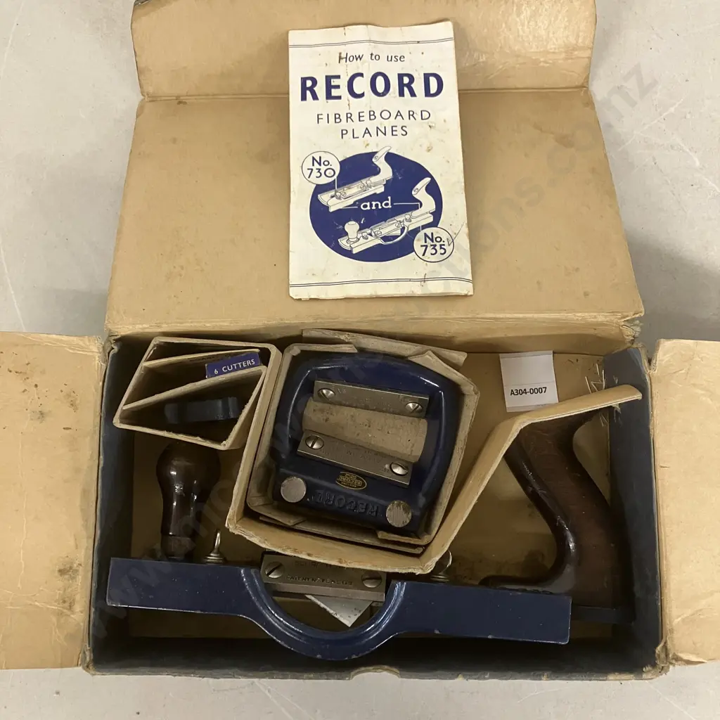 Vintage Record No. 735 Combined Hard & Softboard Plane, Grooving Attachment, Cutters, Instructions  - Boxed (1955-1980) Image 1++