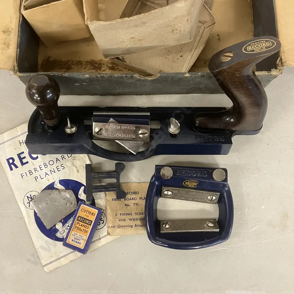 Vintage Record No. 735 Combined Hard & Softboard Plane, Grooving Attachment, Cutters, Instructions  - Boxed (1955-1980) Image 1++
