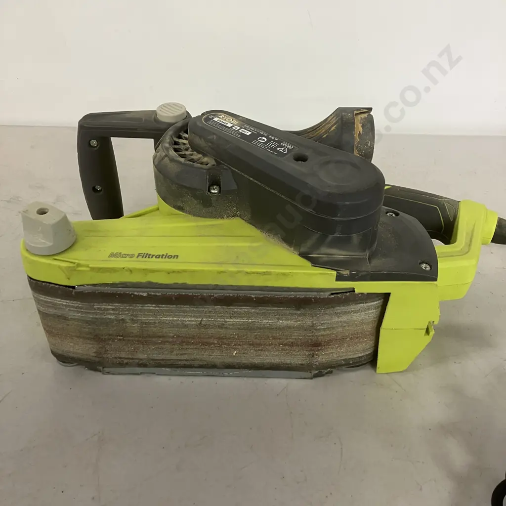 Ryobi 800W Belt Sander EBS800 With Sanding Belts Image 1++