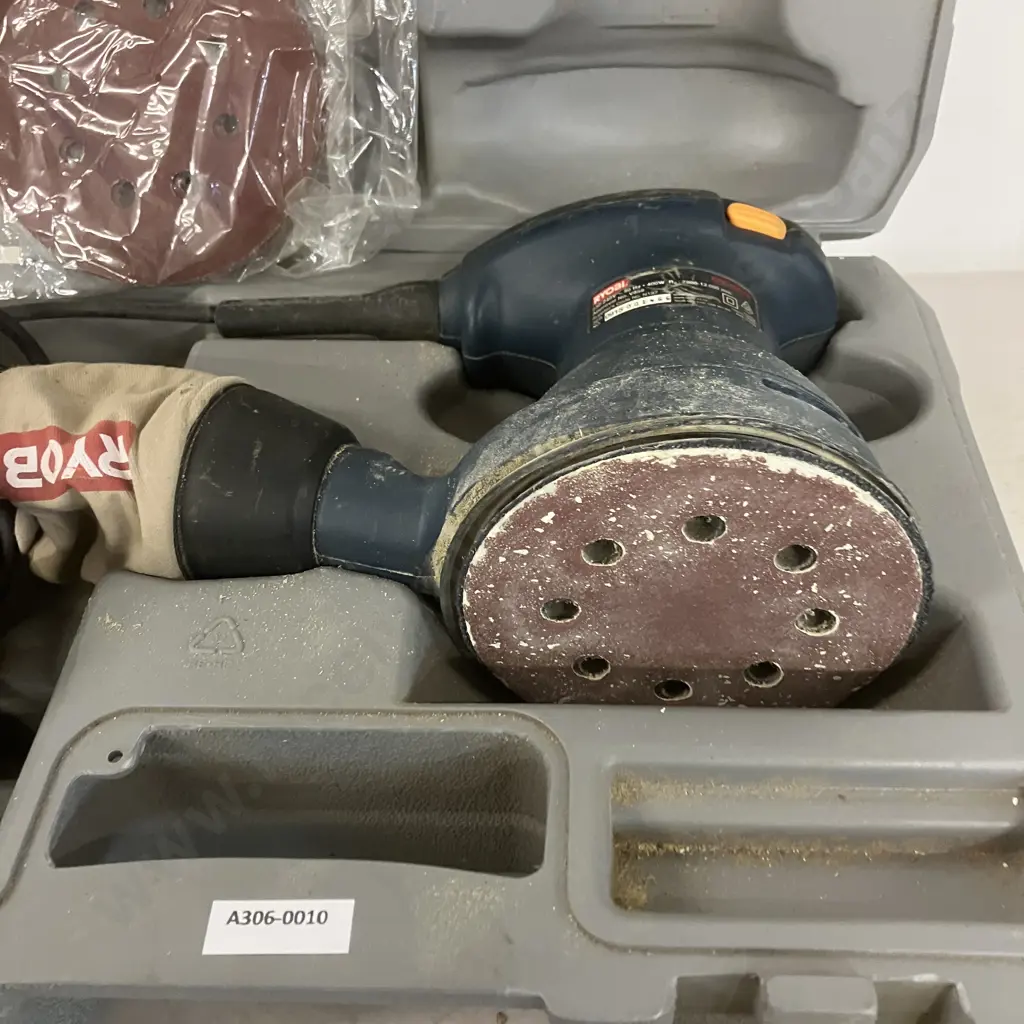Ryobi Random Orbital Sander ERO400VK In Moulded Case & Ryobi EJS500LL Jigsaw With Blades Image 1++