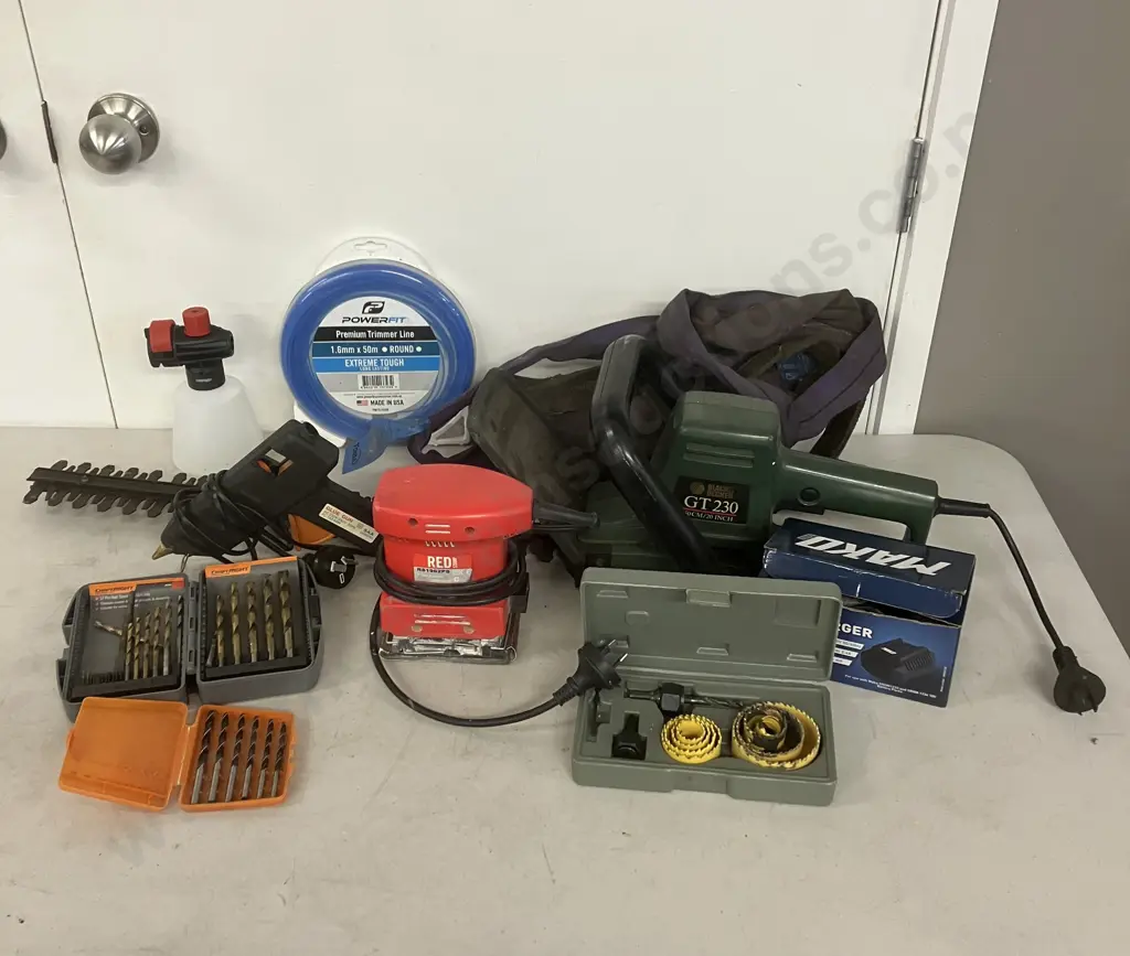 Box Lot - Lifting Straps, Hole Saw, Glue Gun, Hedge Trimmer Etc Image 1++