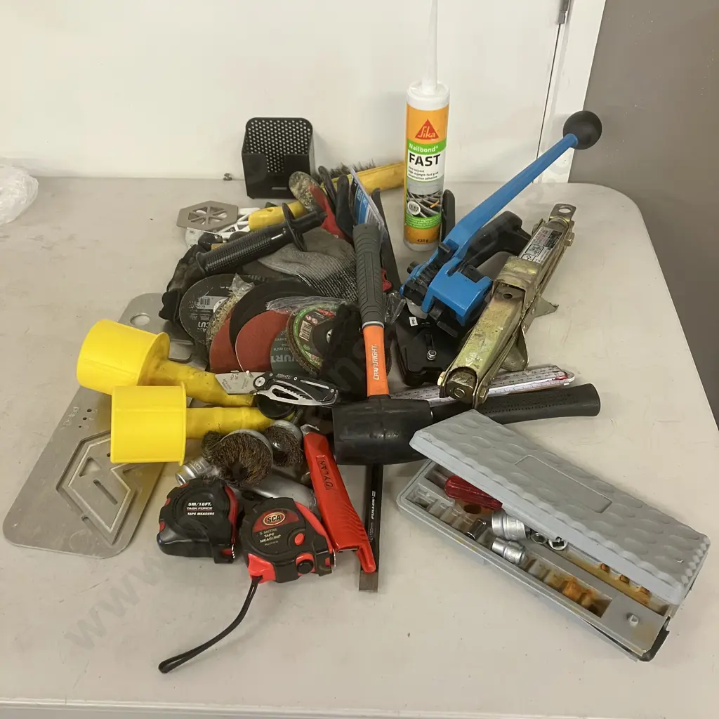 Box Lot Tools, Sanding Pads, Etc Image 1++