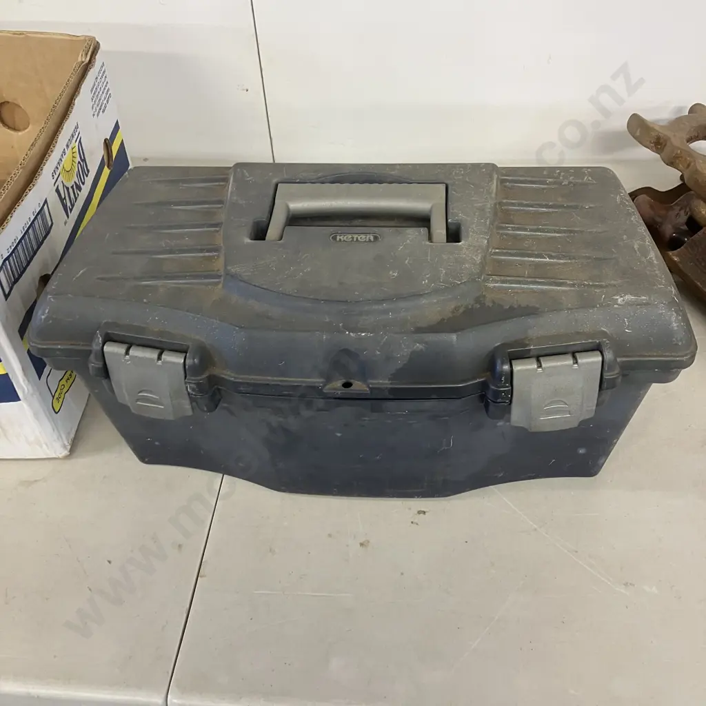 Plastic Toolbox With Painting Accessories, Box Lot Assorted Air Sprayers Etc Image 1++